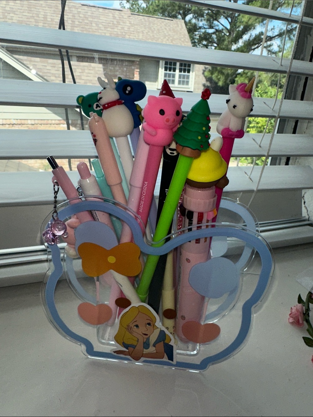 Cute Acrylic Pen Holder
